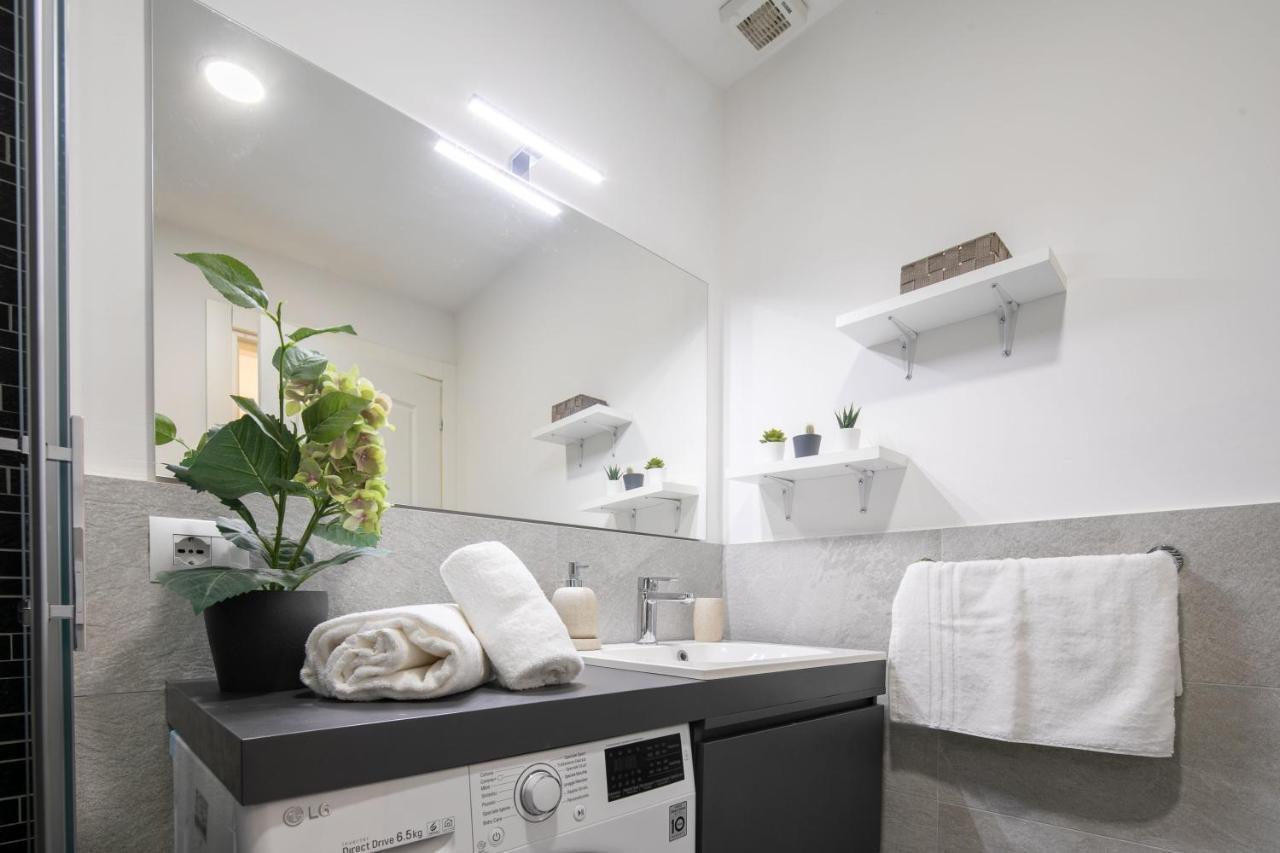 Pepi Modern By Mmega Apartment Florence Ngoại thất bức ảnh